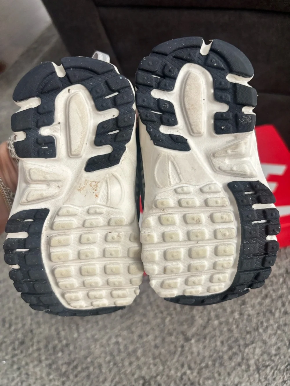 Nike Vomero 5 toddler Silver Athletic Sneakers size 4